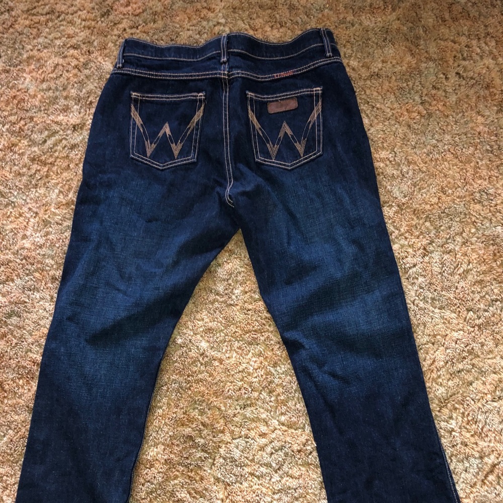 (Brand New )Wrangler boot cut Jeans